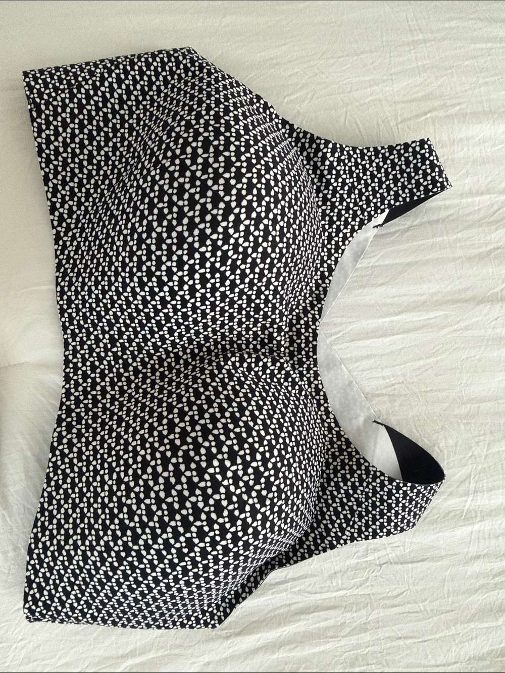 Authentic Lululemon Black and White Patterned Sports Bra